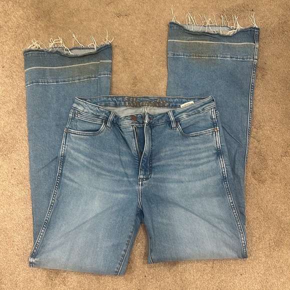 Wranglers Women’s high Rise trouser size 32x34 long - Picture 4 of 11